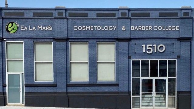 Ea La Mar's Cosmetology & Barber College
