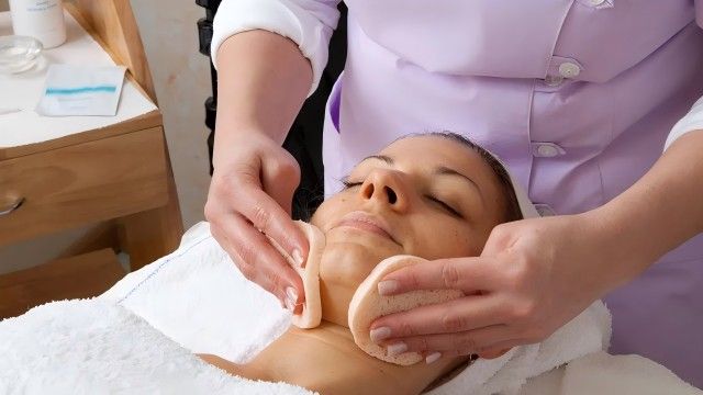 Strand Institute of Beauty & Esthetics