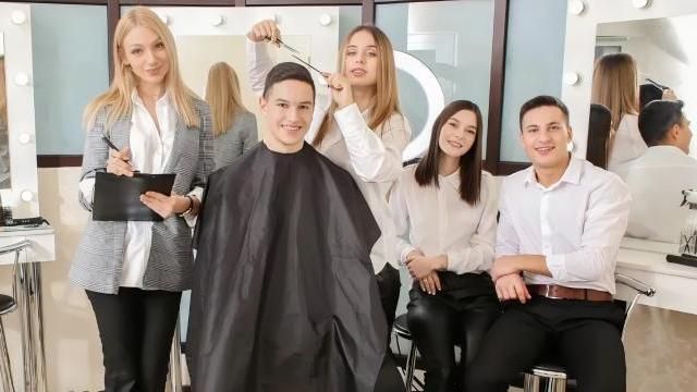 PJ's College of Cosmetology - Clarksville