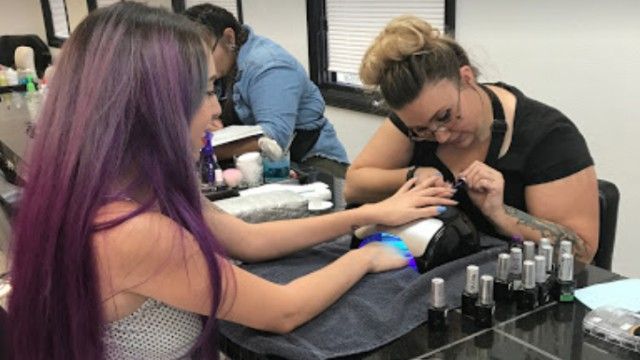 Glitz School of Cosmetology