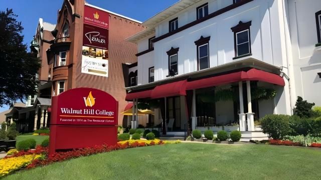 Walnut Hill College