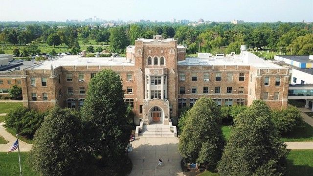 Medaille College