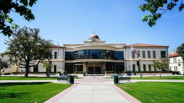 Fullerton College